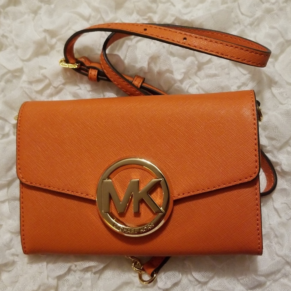 Michael Kors crossbody wallet